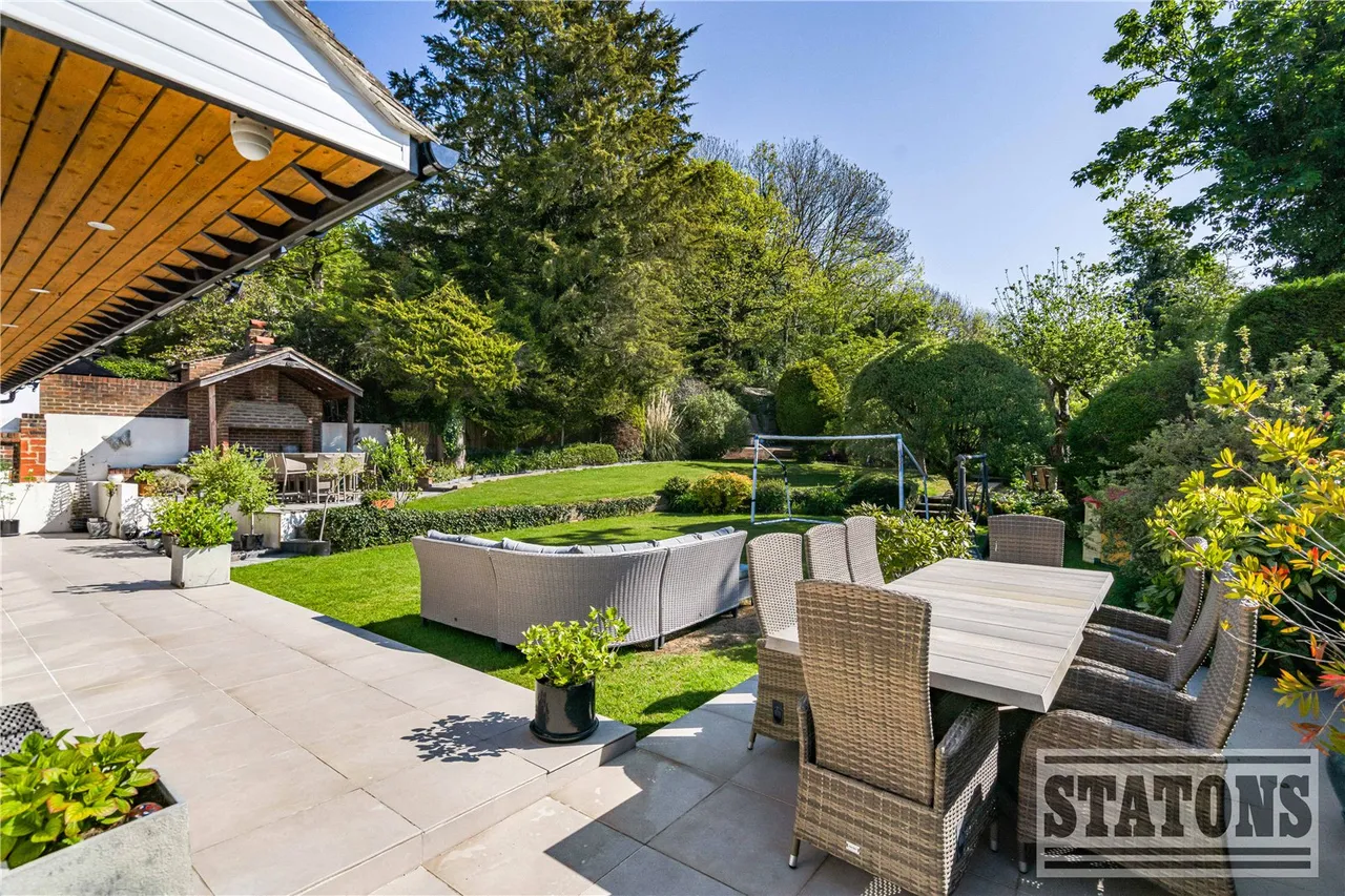 Parkgate Avenue, Hadley Wood, EN4 0NR, photo 22