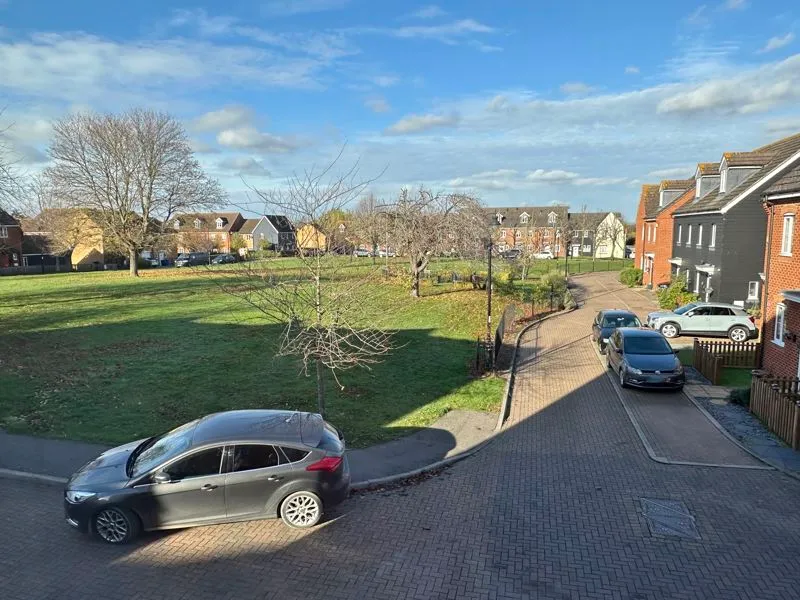 Hew Watt Close, Orsett Village, RM16, photo 2