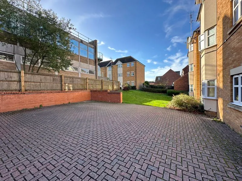 Hew Watt Close, Orsett Village, RM16, photo 9