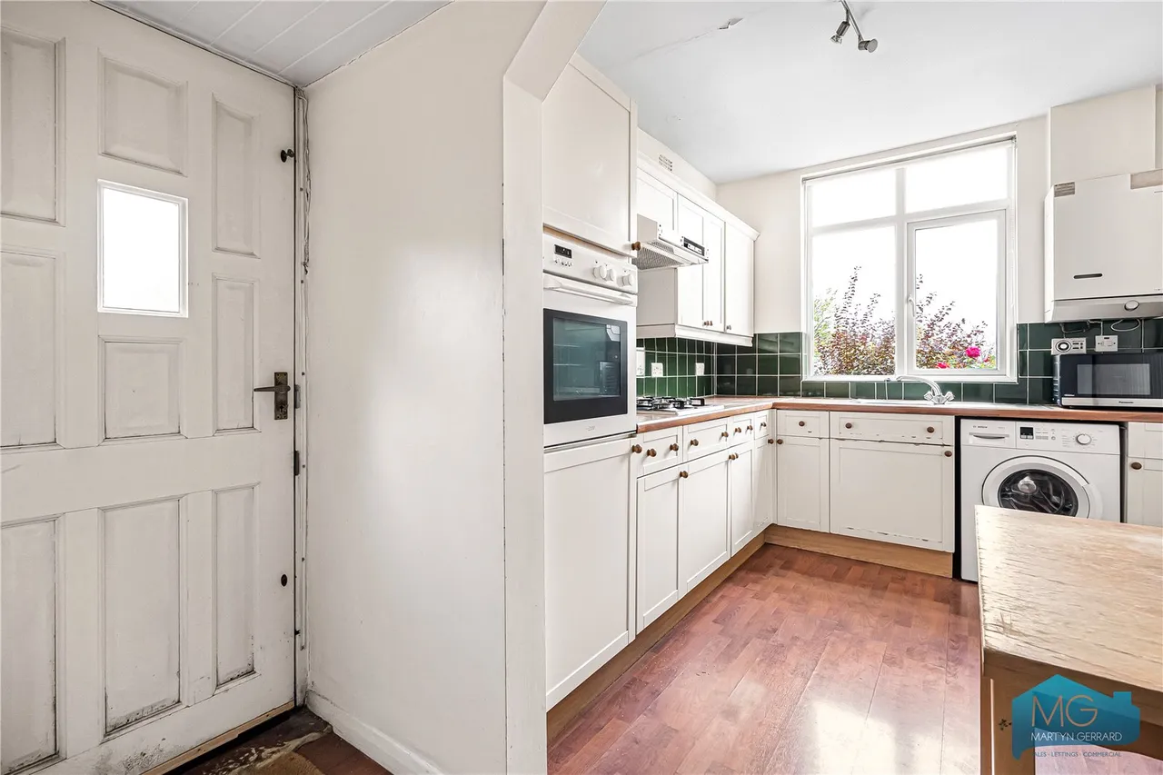 Fortis Green, East Finchley, N2, photo 11