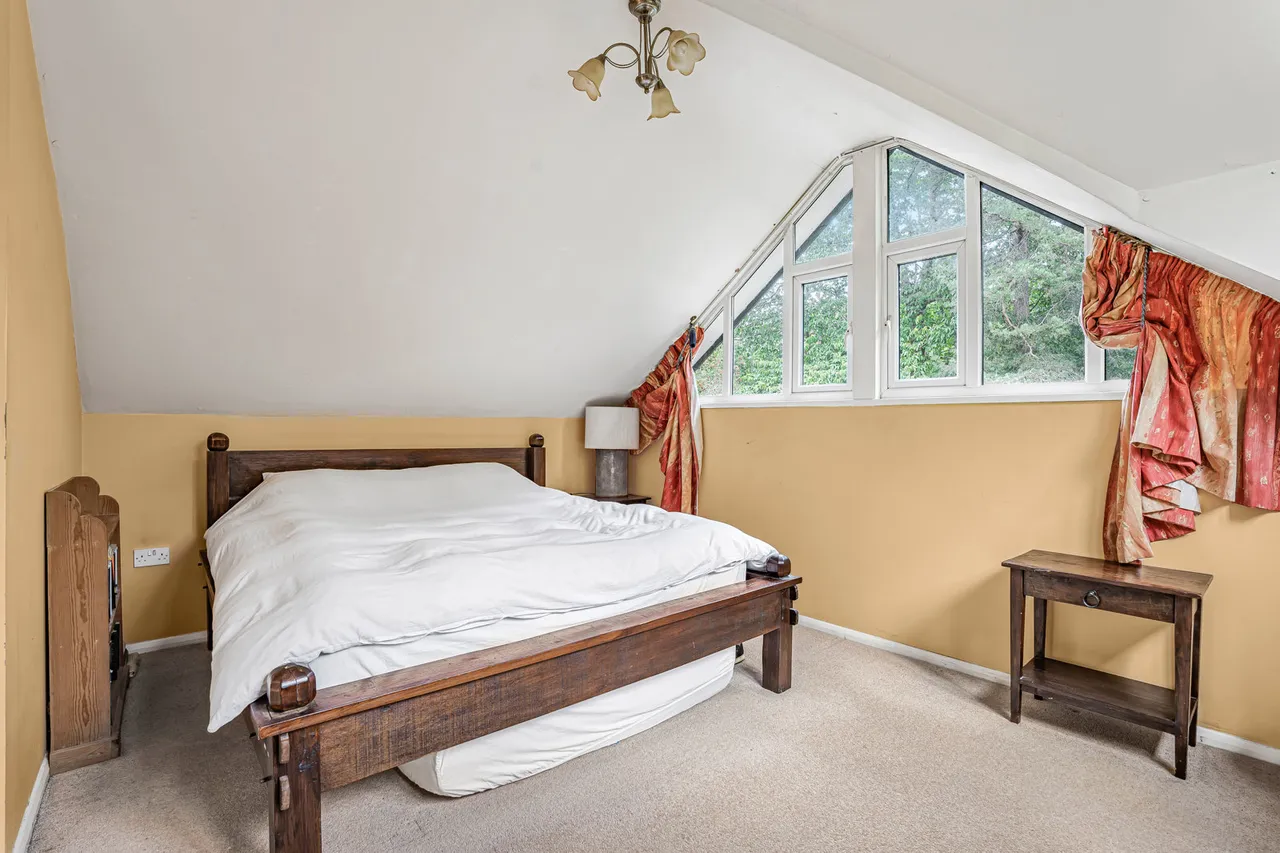 Longdown Road, Lower Bourne, GU10, photo 9