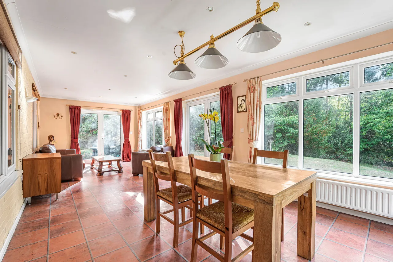 Longdown Road, Lower Bourne, GU10, photo 5