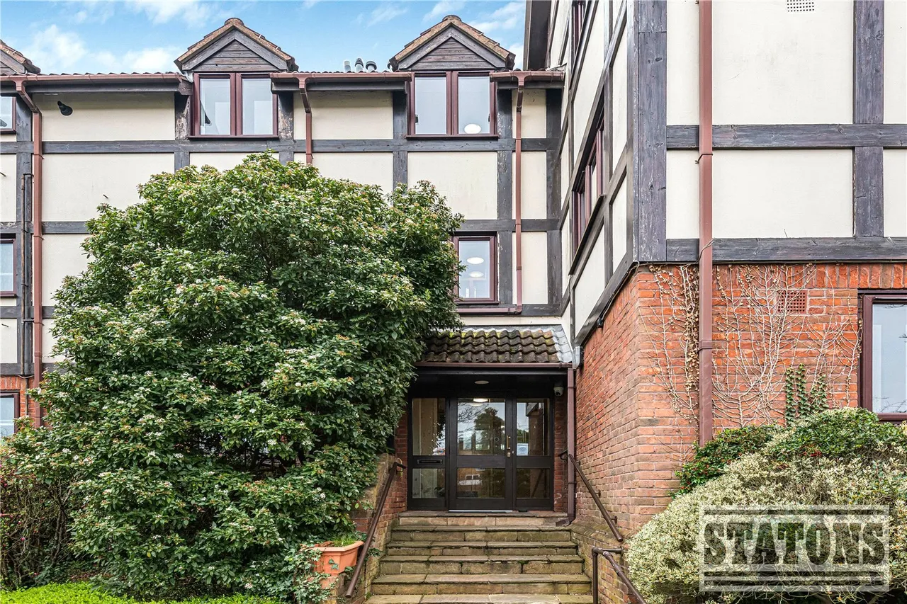 Crescent East, Hadley Wood, EN4, photo 16