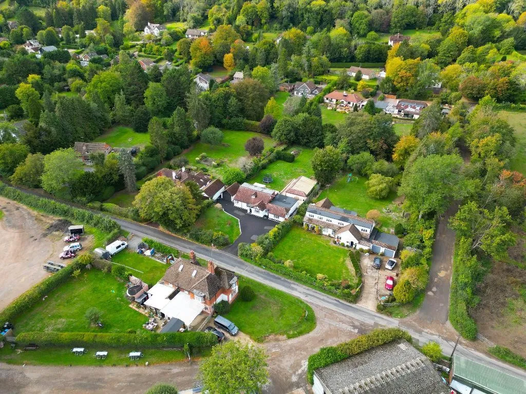 Slines Oak Road, Woldingham, photo 37