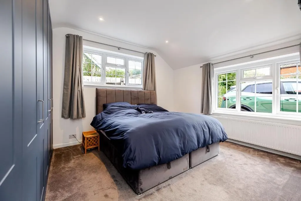Slines Oak Road, Woldingham, photo 17