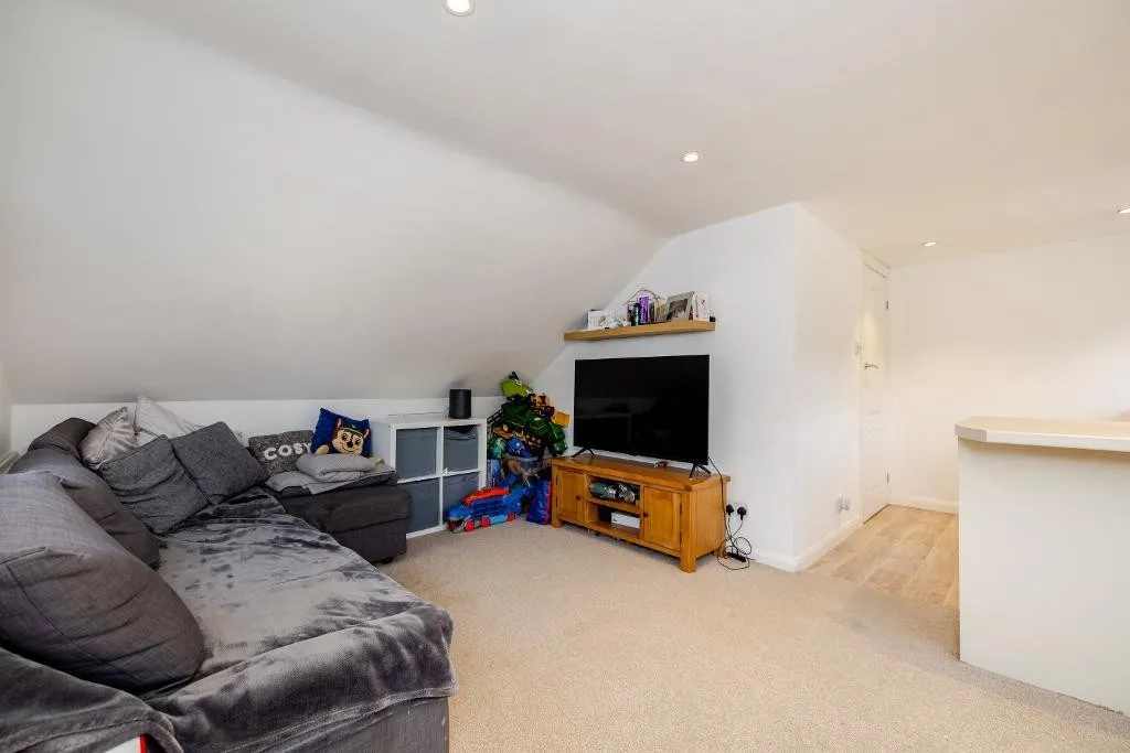 Slines Oak Road, Woldingham, photo 25