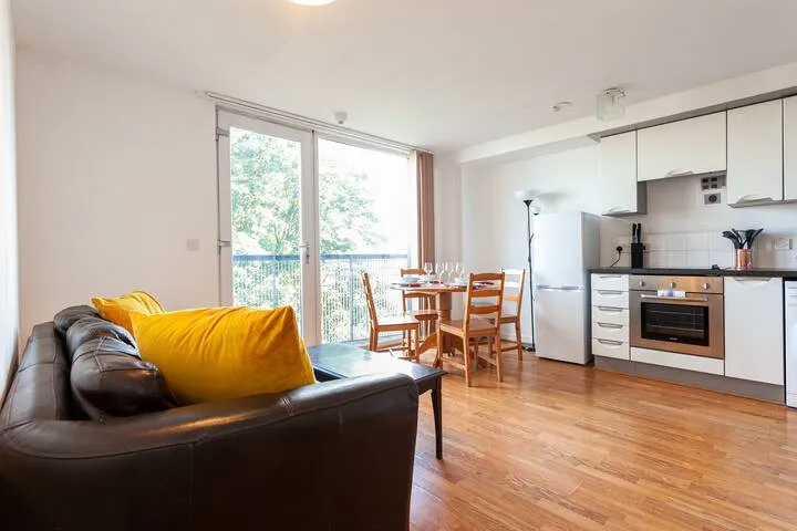 3 bed flat for sale, Higher Cambridge Street, Manchester, M15
