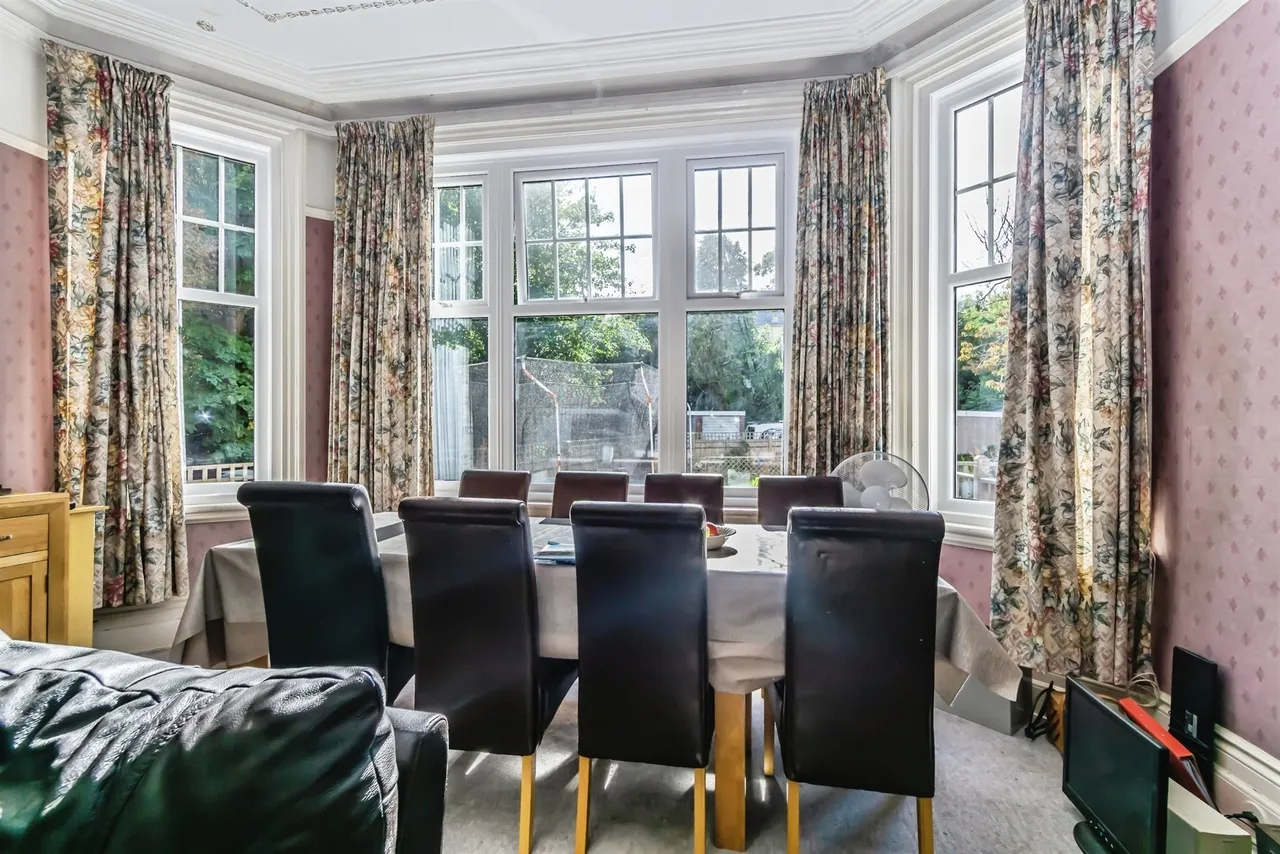Silverdale Road, Eastbourne, photo 3
