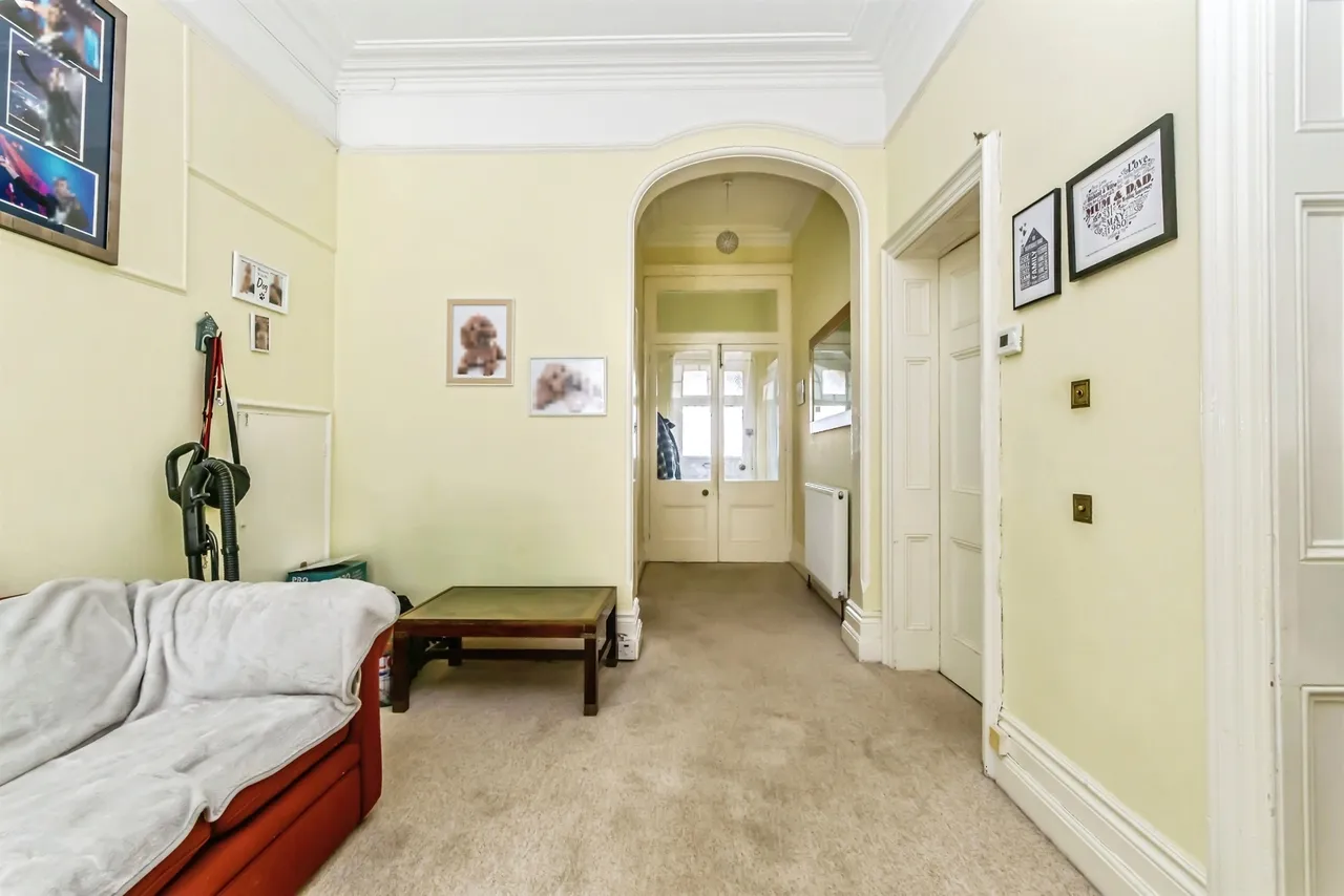 Silverdale Road, Eastbourne, photo 12