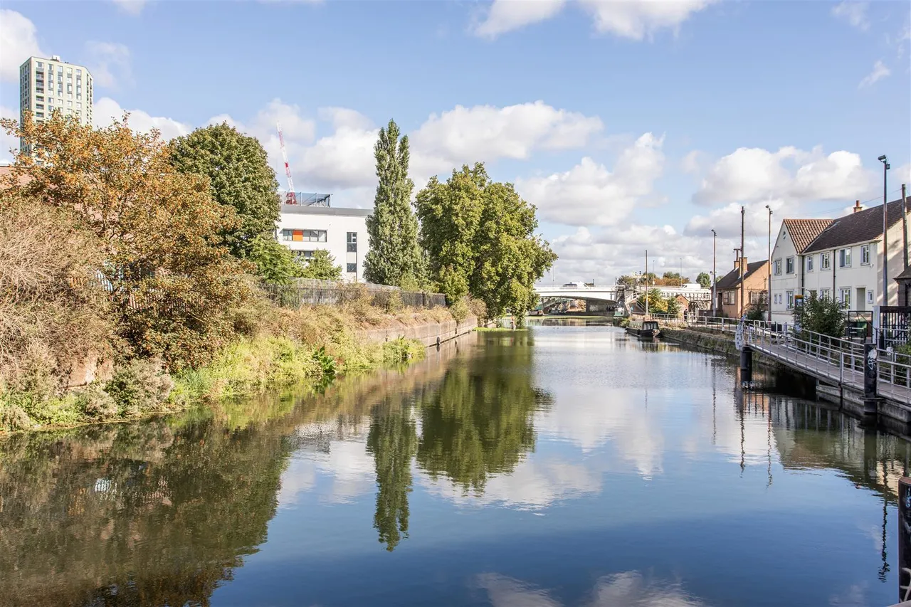 Neap Court, Bow, photo 14