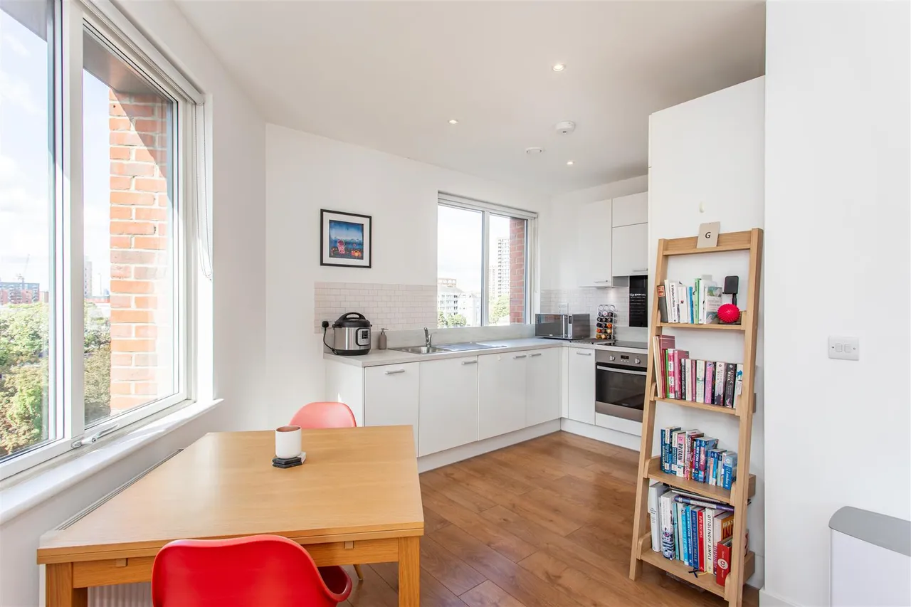 Neap Court, Bow, photo 5