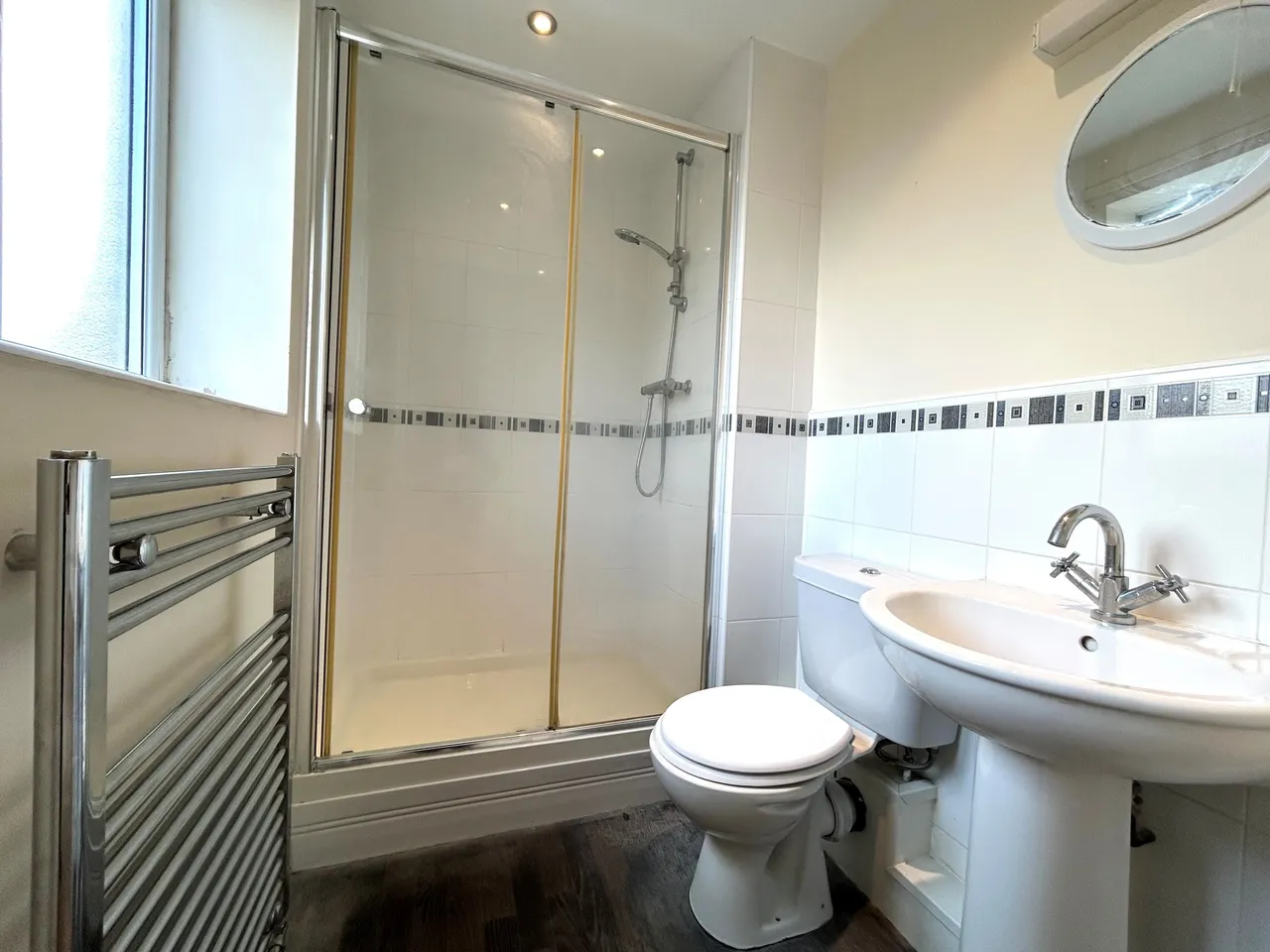 Bradford Road, Wrenthorpe, photo 4