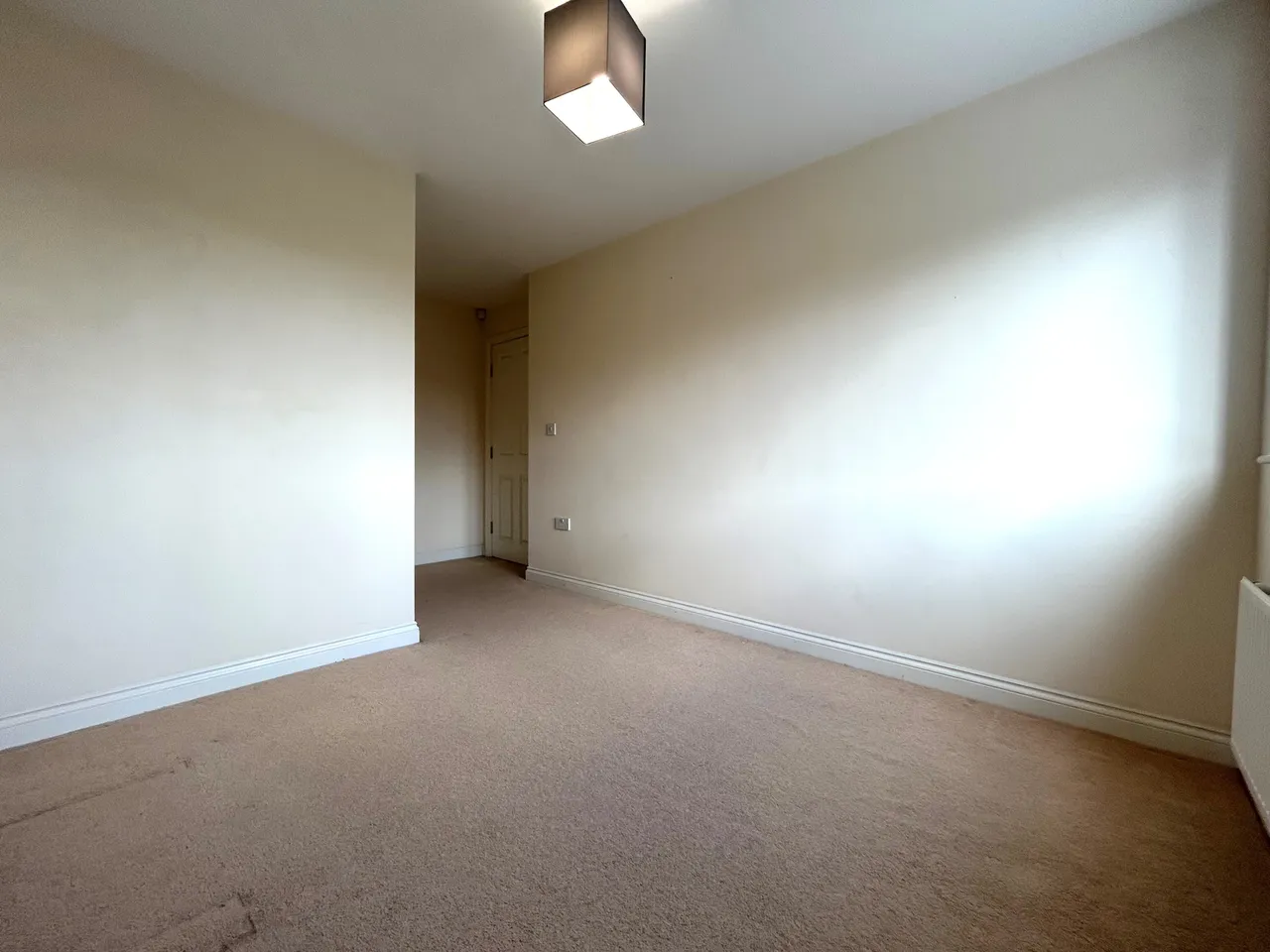 Bradford Road, Wrenthorpe, photo 5