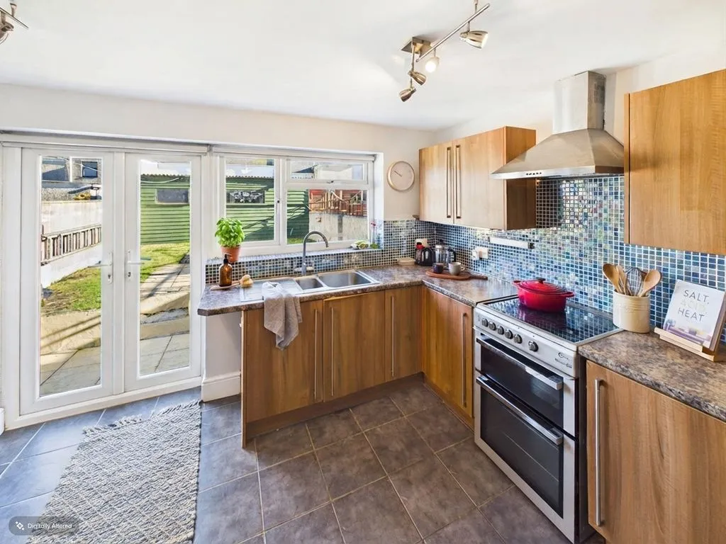 Tolcarne Street, Camborne, TR14, photo 3