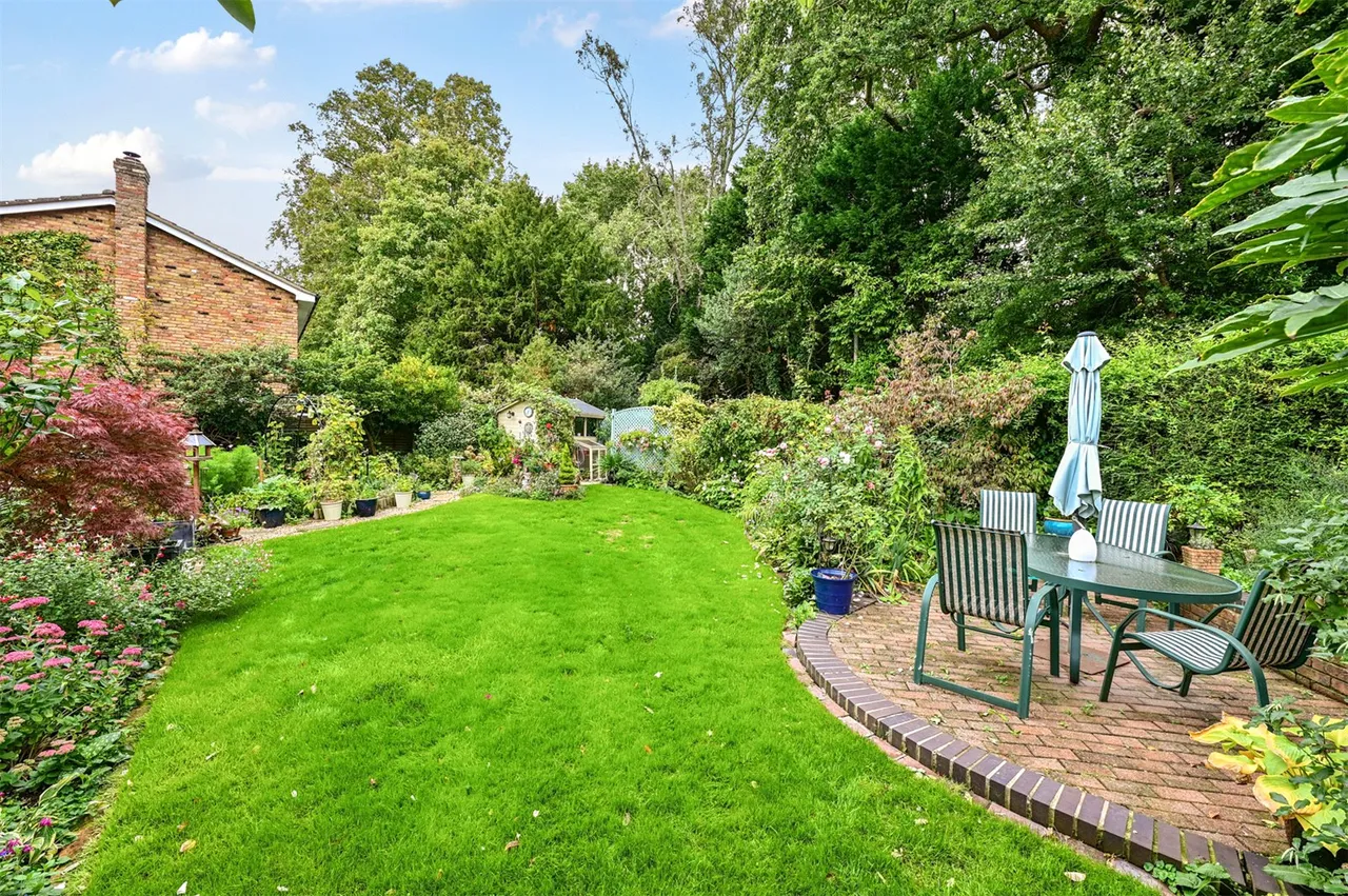 Cottage Green, Hartley Wintney, Hook, Hampshire, RG27 8DJ, photo 15