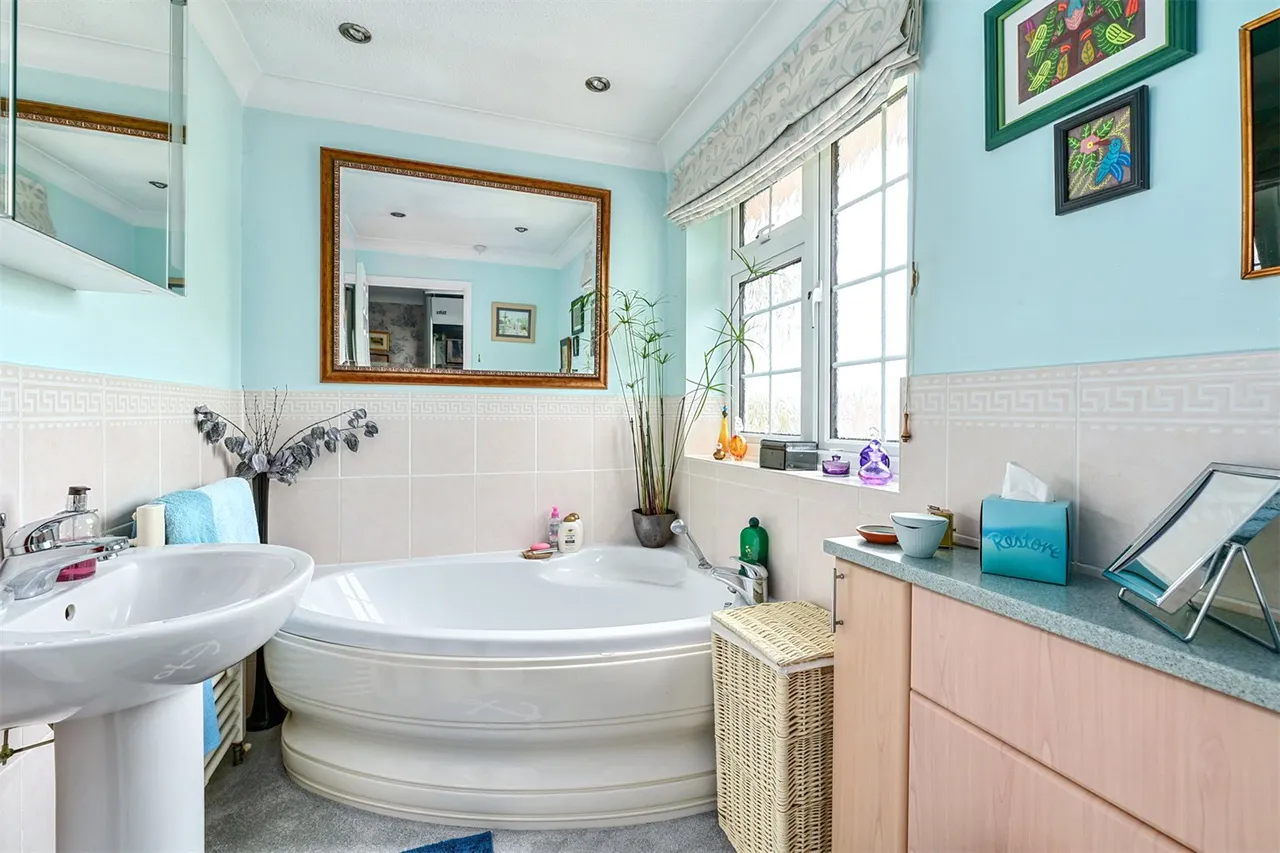 Cottage Green, Hartley Wintney, Hook, Hampshire, RG27 8DJ, photo 11