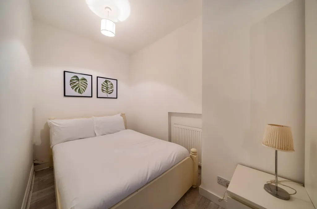 Greencroft Gardens, South Hampstead, NW6, photo 4
