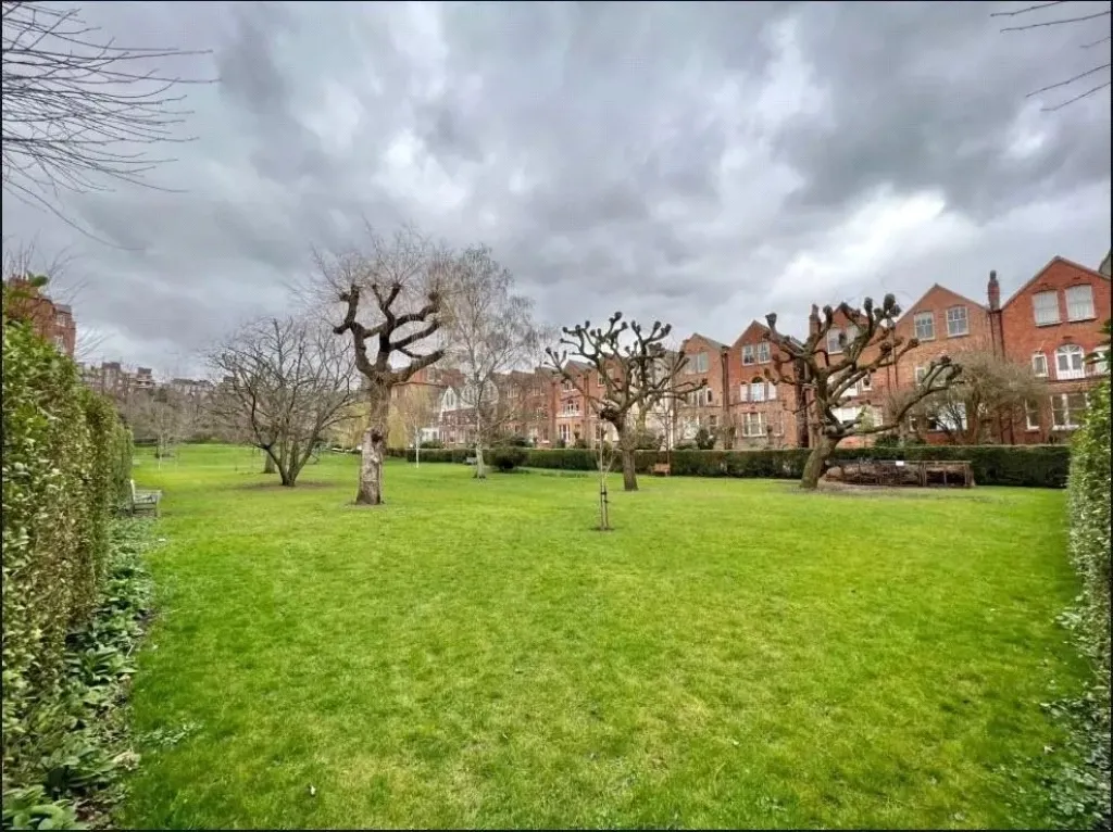 Greencroft Gardens, South Hampstead, NW6, photo 7