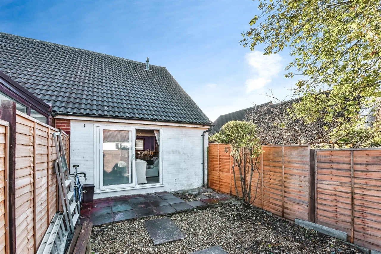 Swallow Drive, Frome, BA11, photo 13