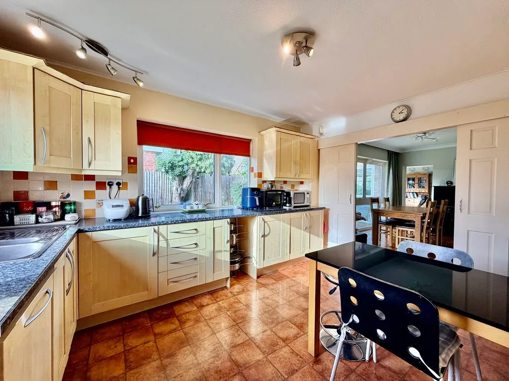 Knottocks Drive, Beaconsfield HP9 2AH, photo 10