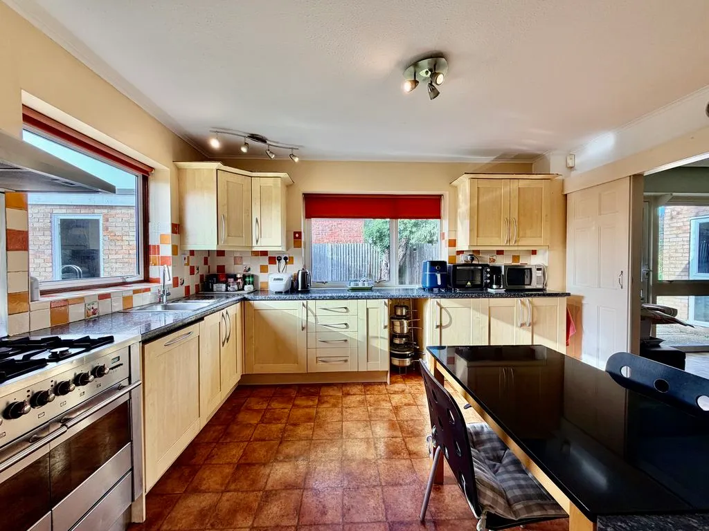 Knottocks Drive, Beaconsfield HP9 2AH, photo 5