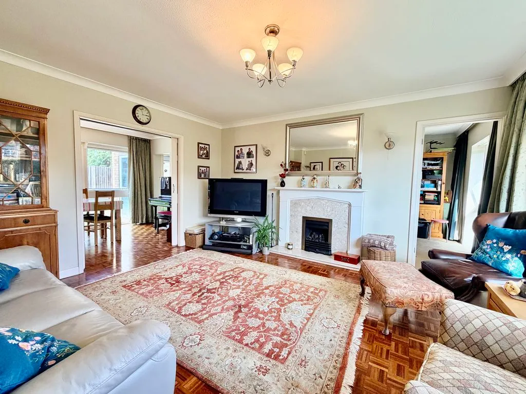 Knottocks Drive, Beaconsfield HP9 2AH, photo 6