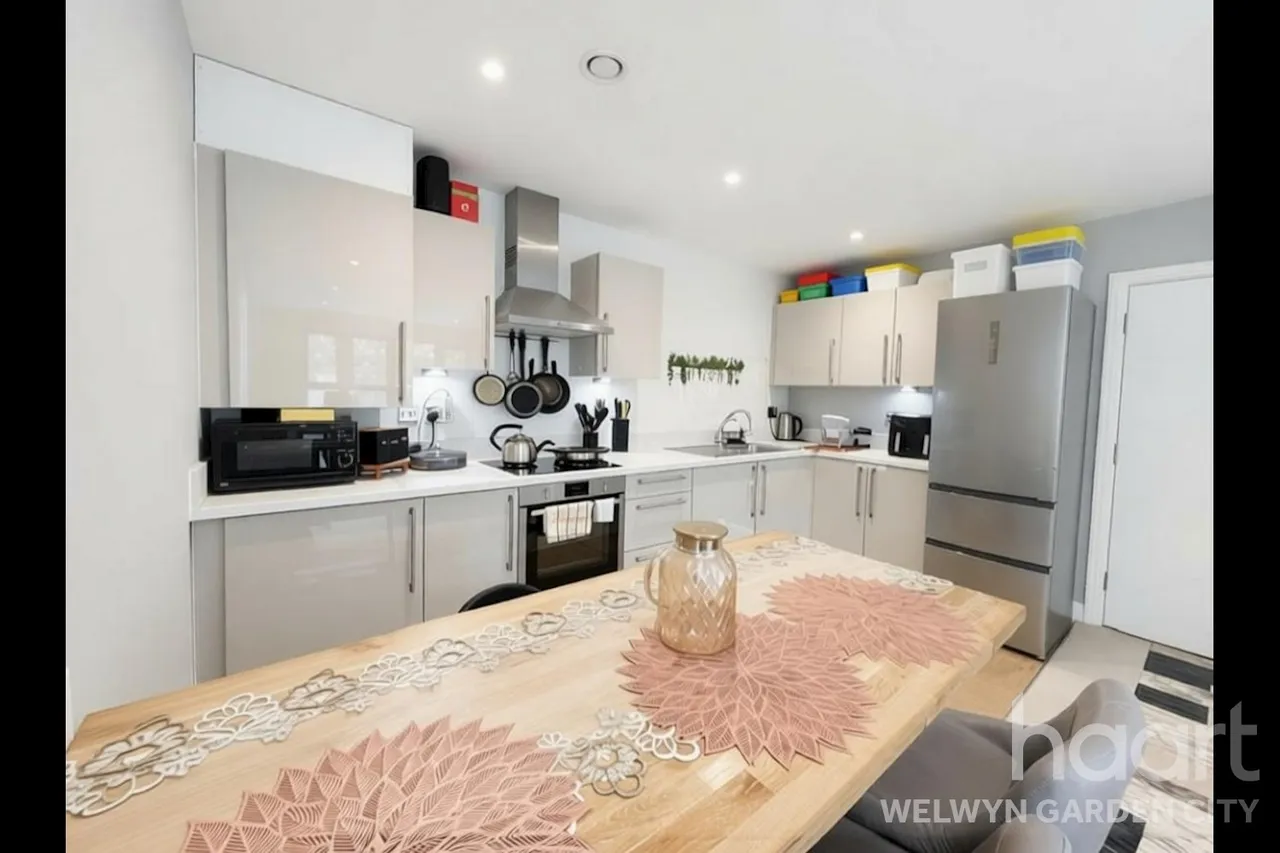 Bessemer Road, Welwyn Garden City, AL7, photo 11