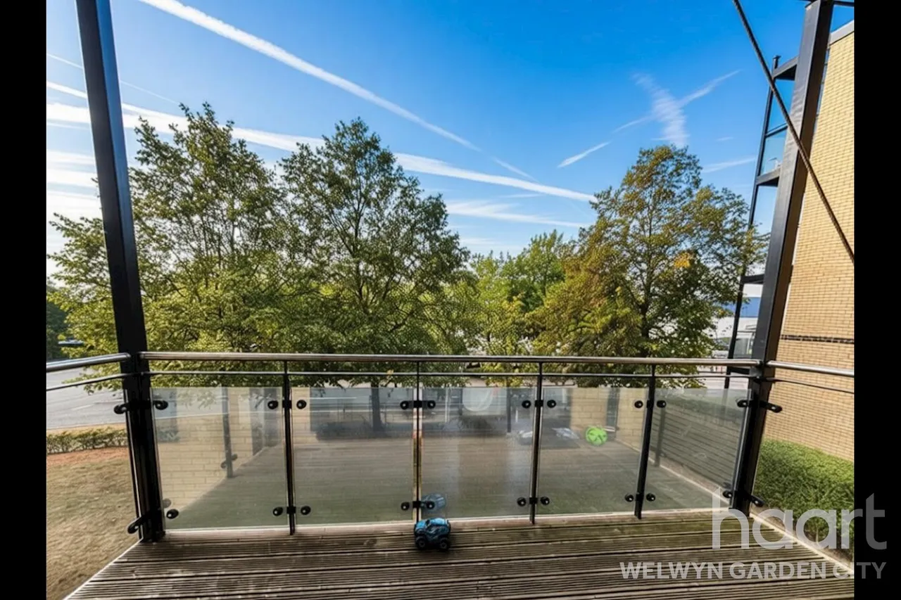 Bessemer Road, Welwyn Garden City, AL7, photo 15