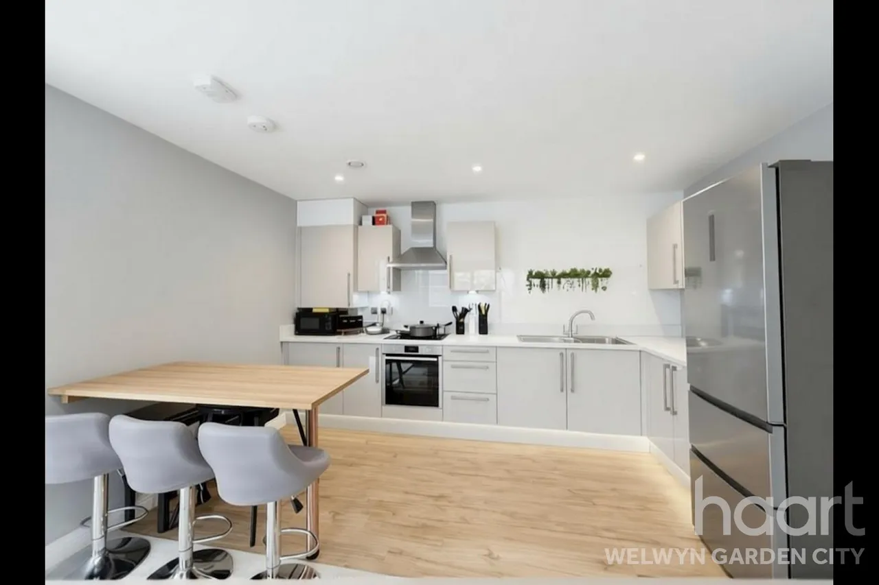 Bessemer Road, Welwyn Garden City, AL7, photo 10