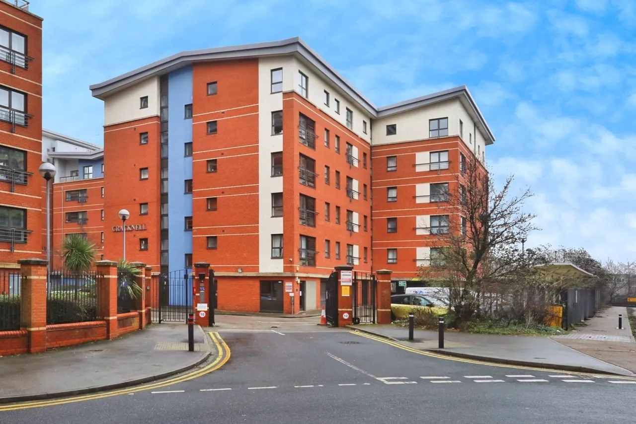 2 bed flat for sale — Millsands, Sheffield, South Yorkshire, S3