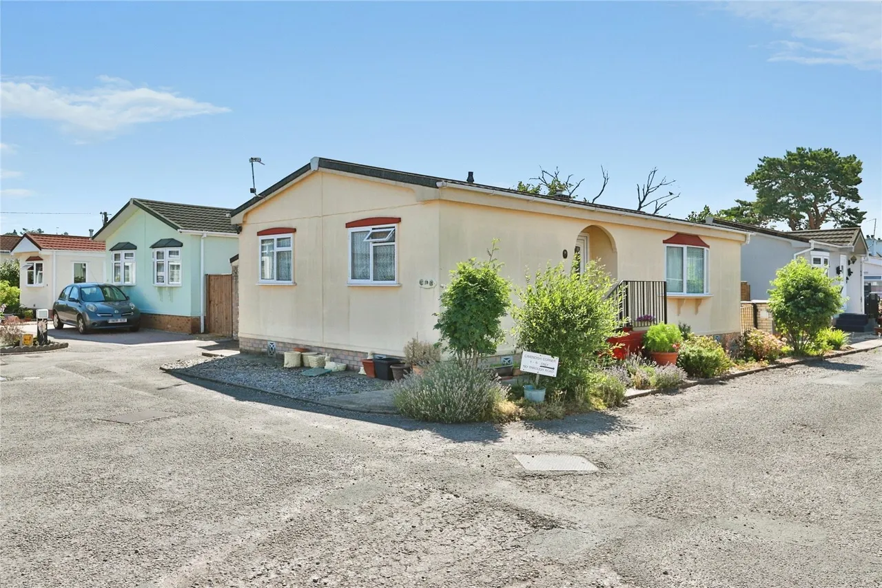 Lumby Drive, Mobile Home Park, BH24, photo 5