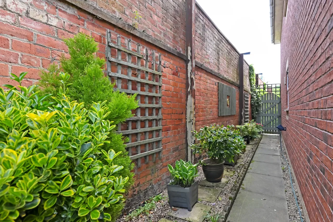 Barbican Mews, York, YO10, photo 13