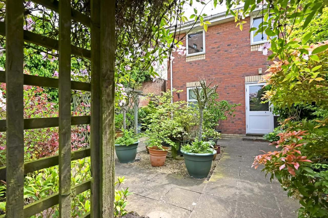 Barbican Mews, York, YO10, photo 2