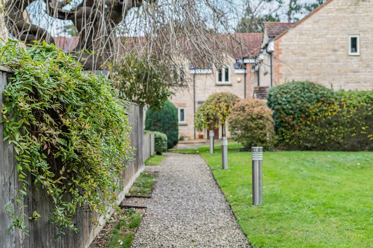 Garth Court, Bicester, photo 18