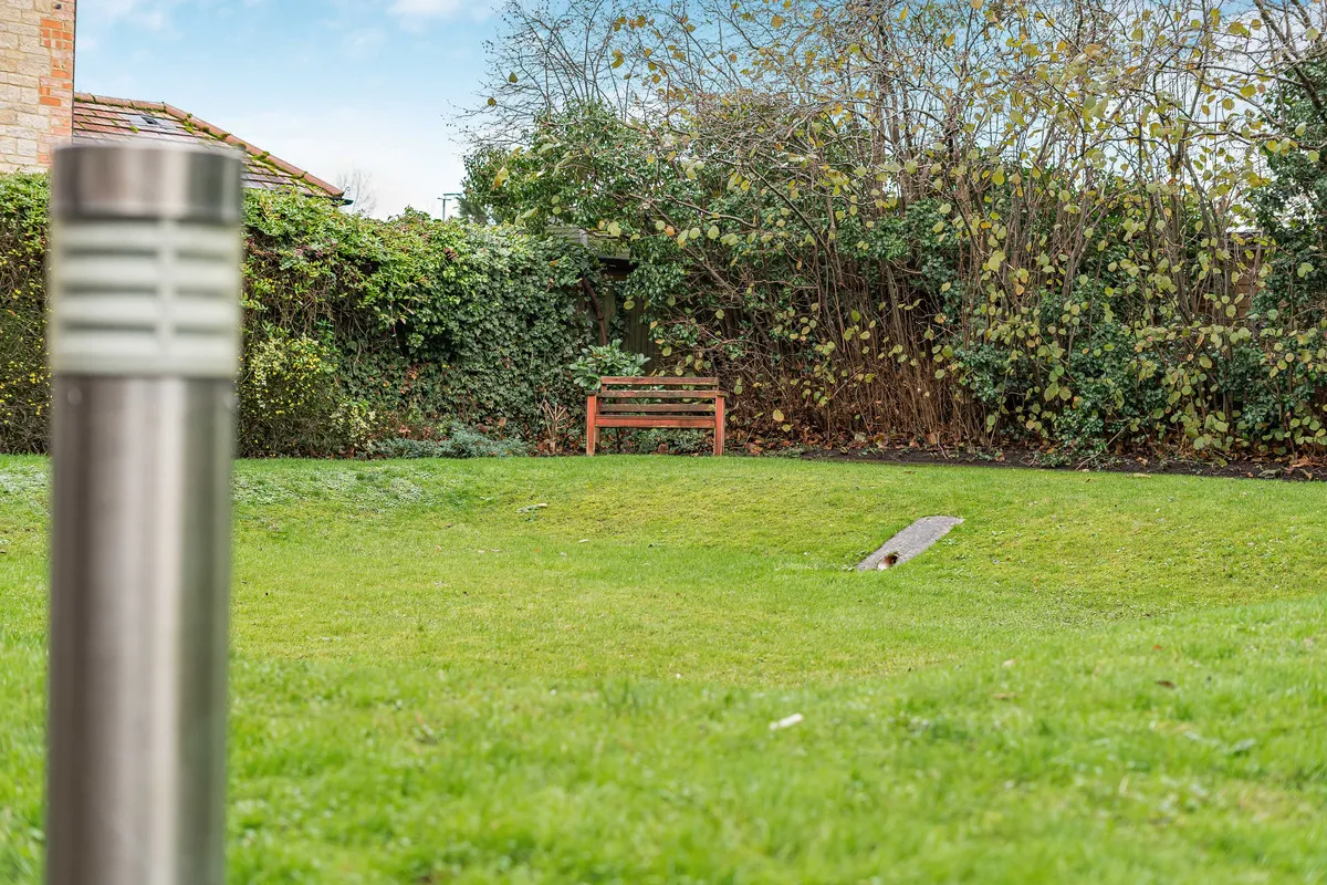 Garth Court, Bicester, photo 19