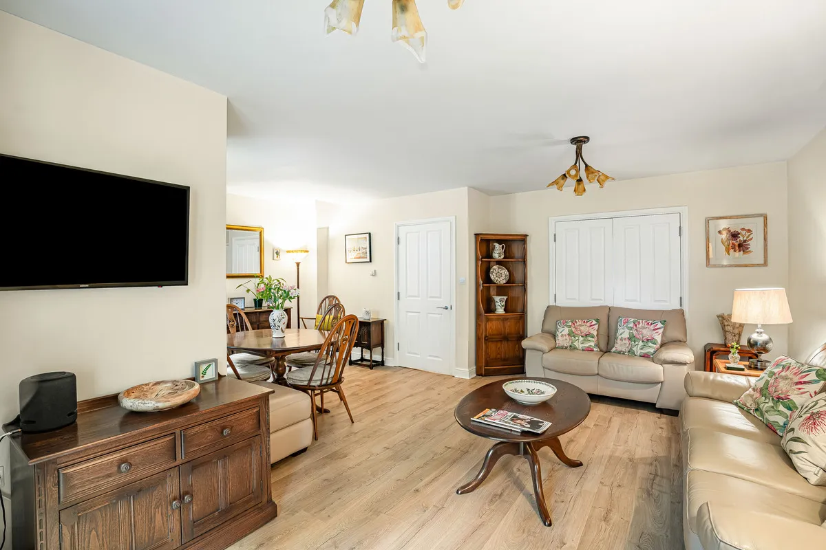 Garth Court, Bicester, photo 10