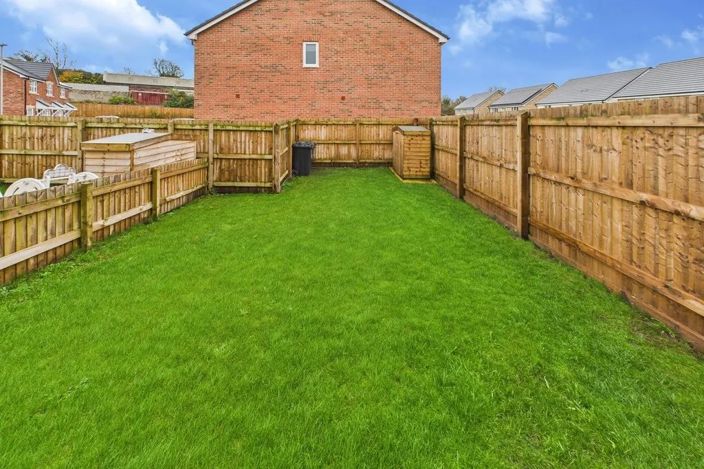 Mellings Place, Carnforth, LA5, photo 9
