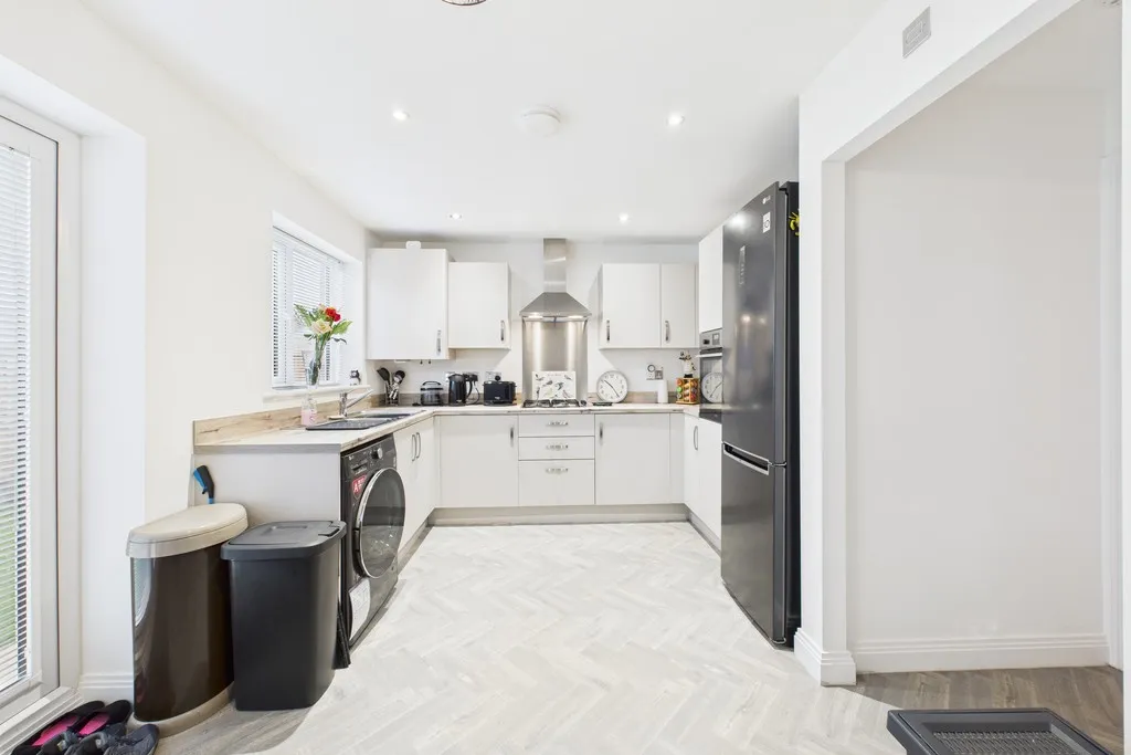 Mellings Place, Carnforth, LA5, photo 3