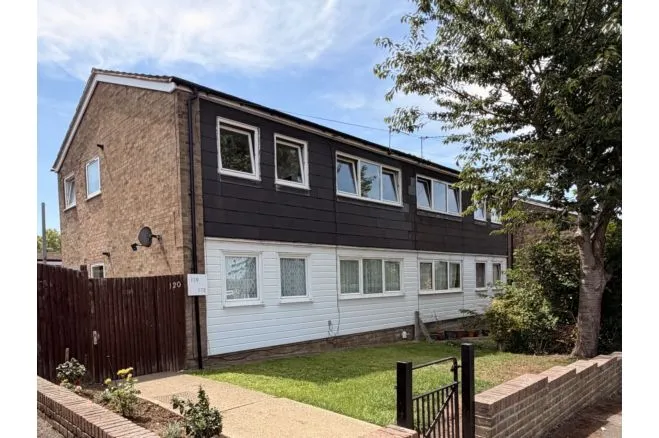 1 bed flat for sale — Mackenzie Way, Gravesend