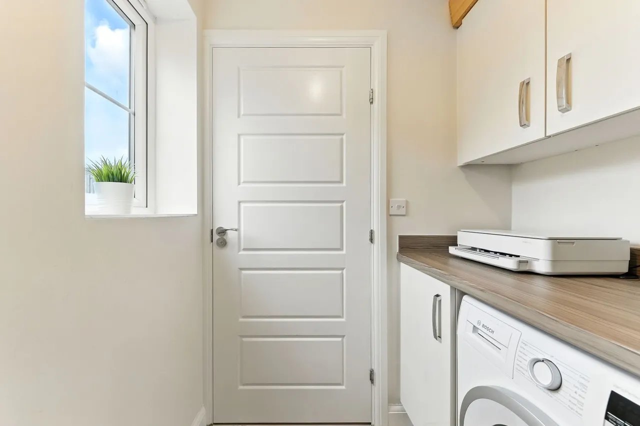 Waterton Close, Methley, LS26, photo 12