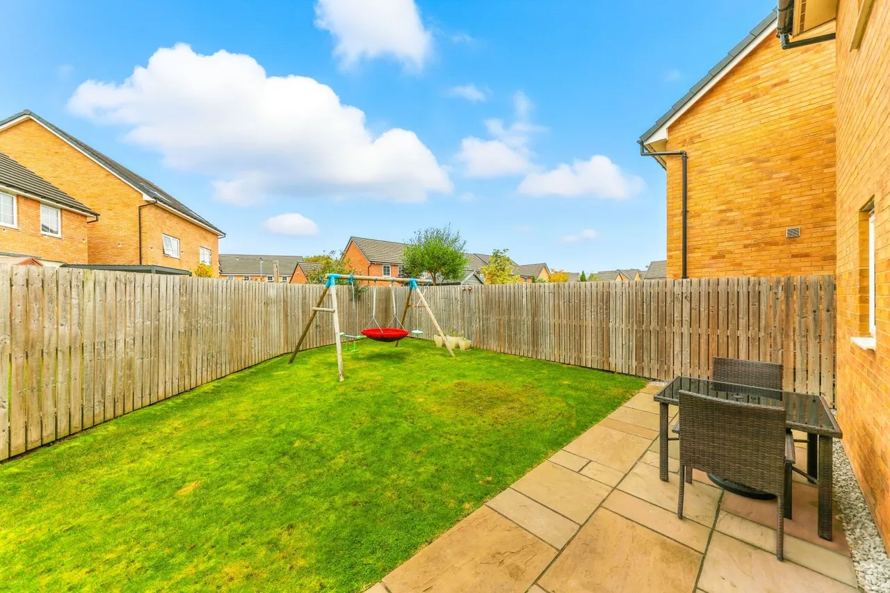Waterton Close, Methley, LS26, photo 8