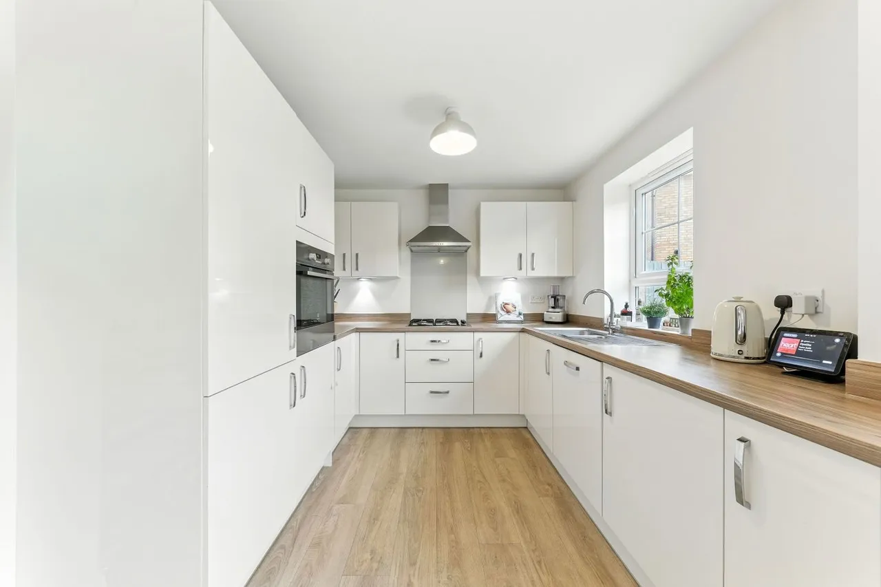 Waterton Close, Methley, LS26, photo 4