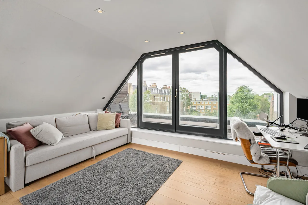 Josephine Avenue, London, SW2, photo 19