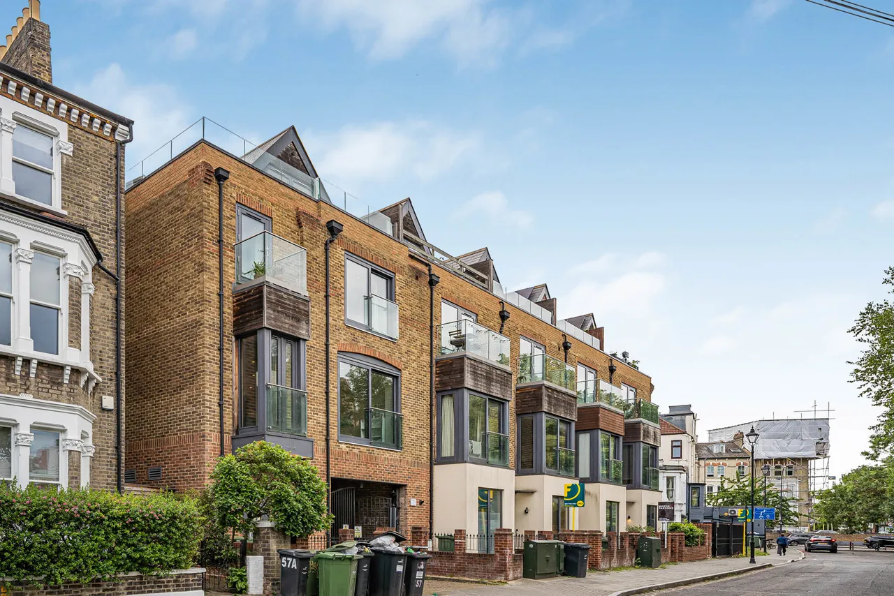 Josephine Avenue, London, SW2, photo 2