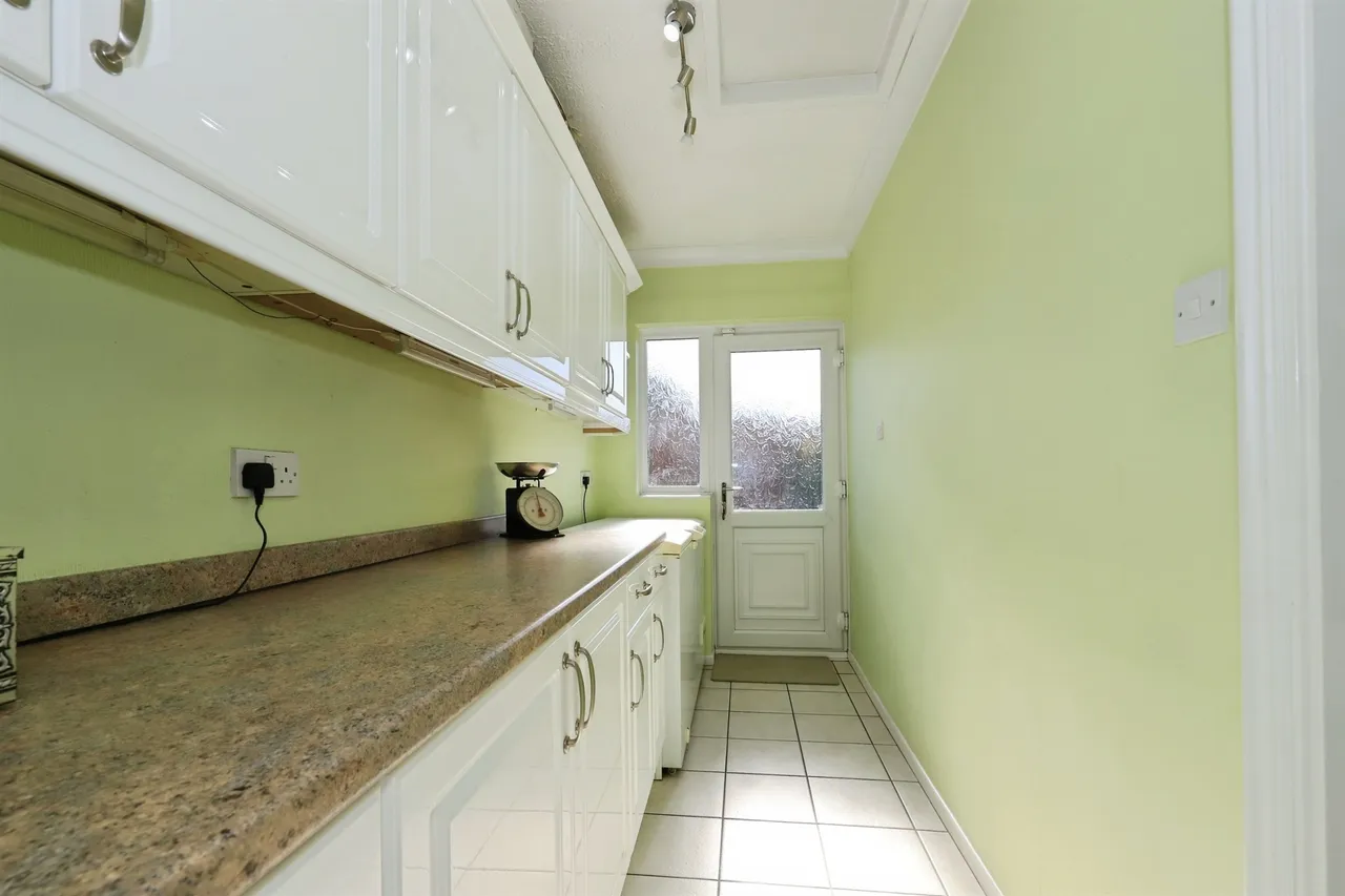 Puxton Drive, KIDDERMINSTER, photo 12