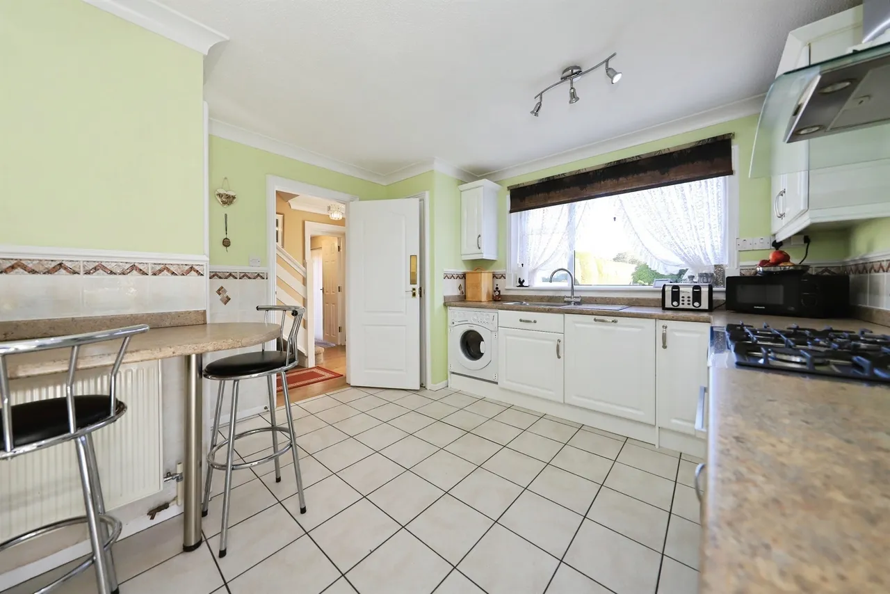 Puxton Drive, KIDDERMINSTER, photo 10