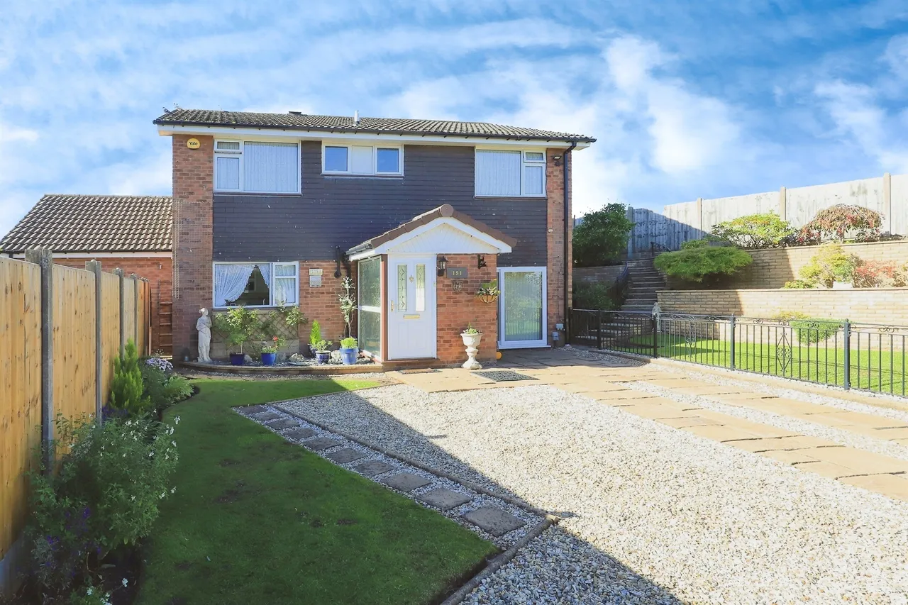 Puxton Drive, KIDDERMINSTER, photo 2