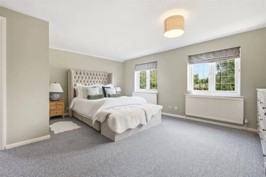 with 4 bedrooms in Matching Green, Harlow, CM17, photo 7
