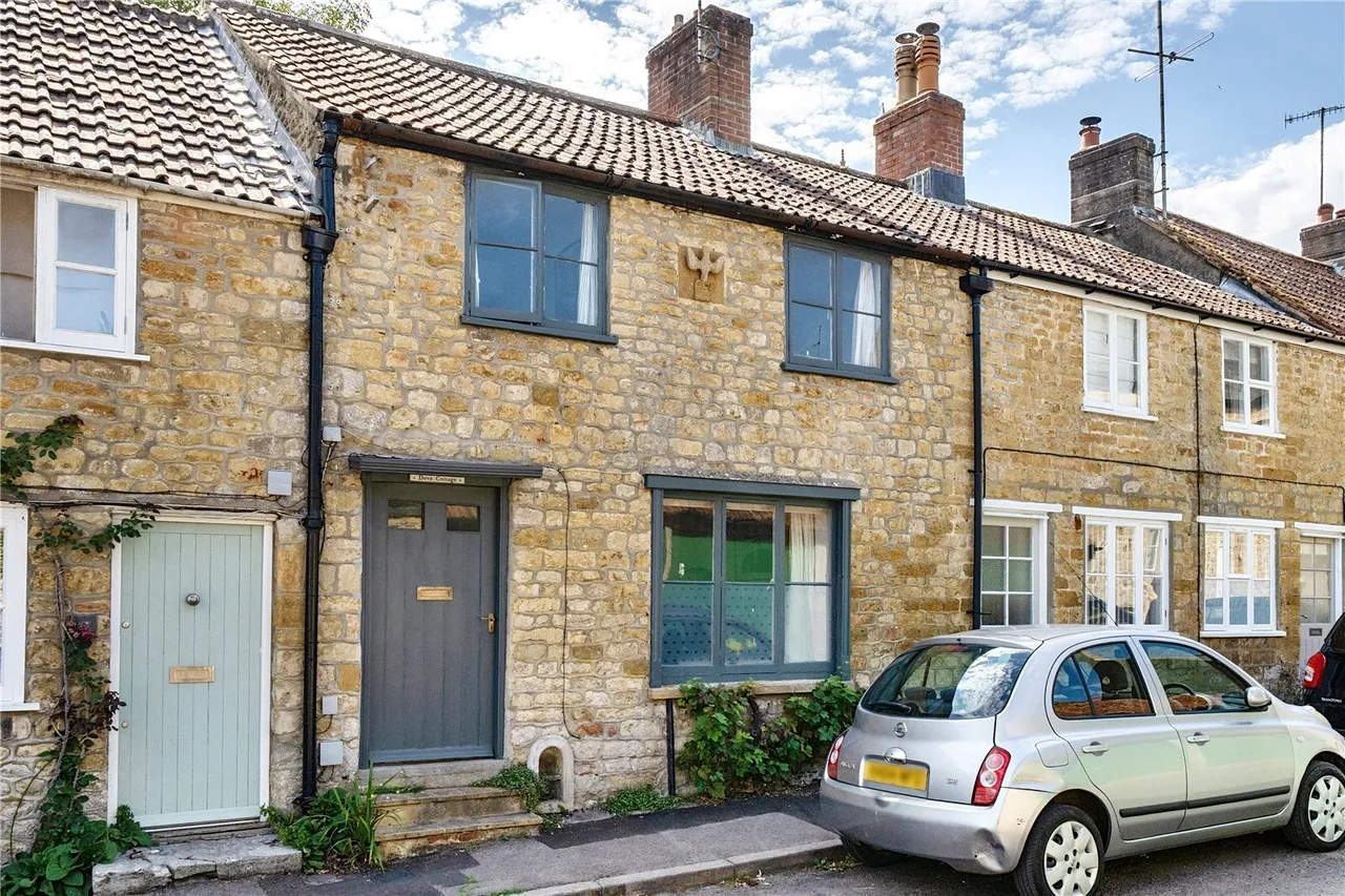 3 bed property for sale, St. Mary Well Street, Beaminster, DT8