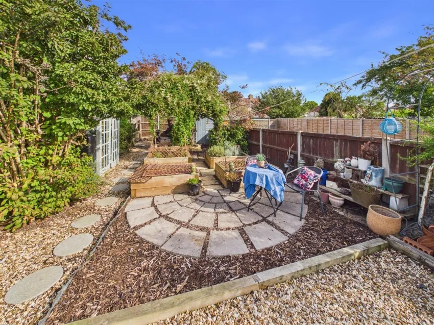 Wellsprings Road, Longlevens, photo 15